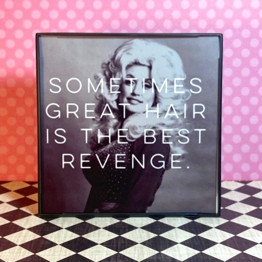 Dolly Parton Decor - Picture 1 of 8